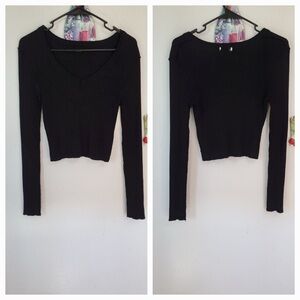 Black V-Neck Long Sleeve Top